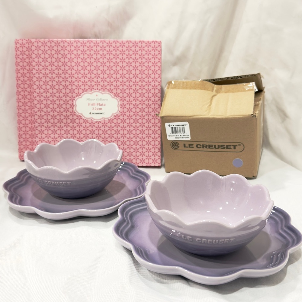 Le Creuset Bluebell Purple Frill Bowl and Plates Set